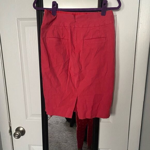 Pencil skirt   - Picture 2 of 2